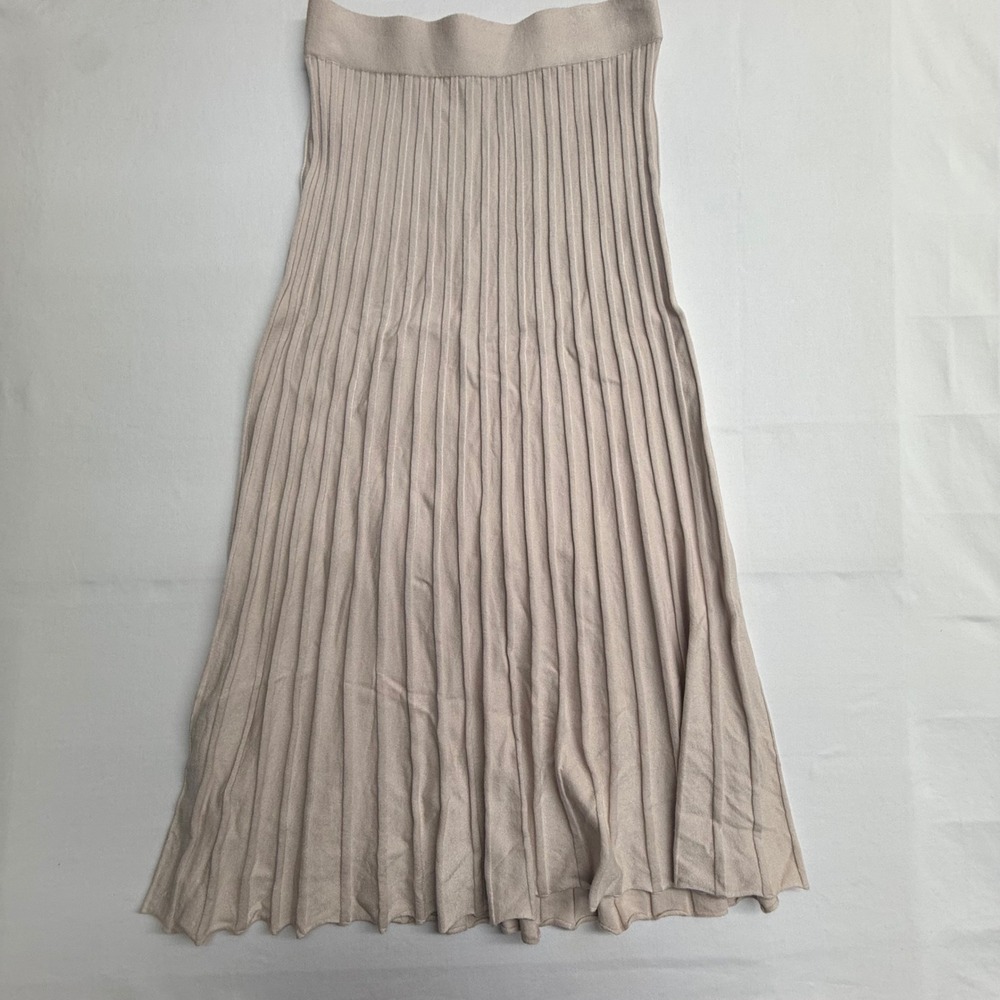 Milano Womens M Beige Ribbed Knit‎ Pleated Midi Skirt Stretch Pull On - Picture 4 of 11